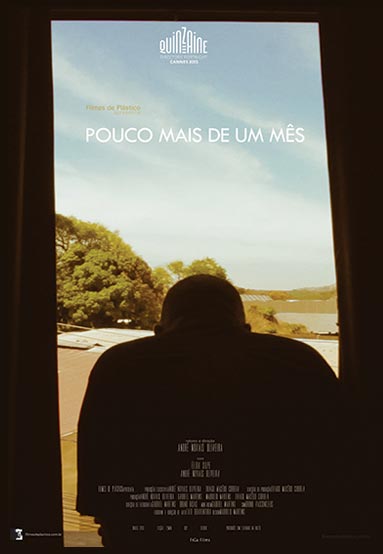 Pouco mais de um mês